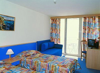 Imagen de la habitación del Hotel Albena Beach Club. Foto 3