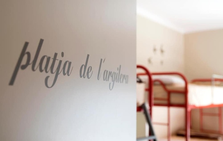 Imagen general del Hotel Alberg Costa Brava - Hostel. Foto 4