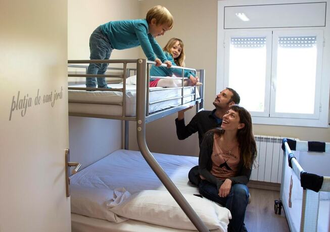 Imagen general del Hotel Alberg Costa Brava - Hostel. Foto 9