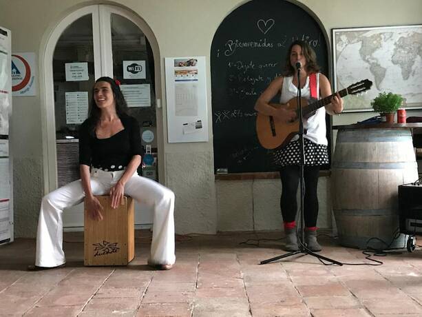 Imagen general del Hotel Alberg Costa Brava - Hostel. Foto 10