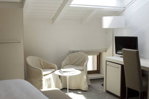 Imagen de la habitación del Hotel Albergo Accademia. Foto 3