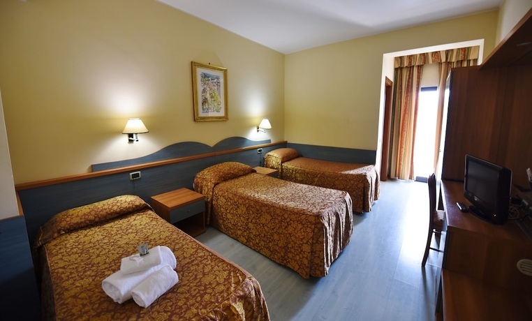 Imagen de la habitación del Hotel Albergo Al Castello. Foto 17