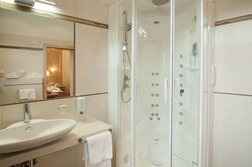 Imagen de la habitación del Hotel Albergo Al Cervo - Gasthof Zum Hirschen. Foto 15