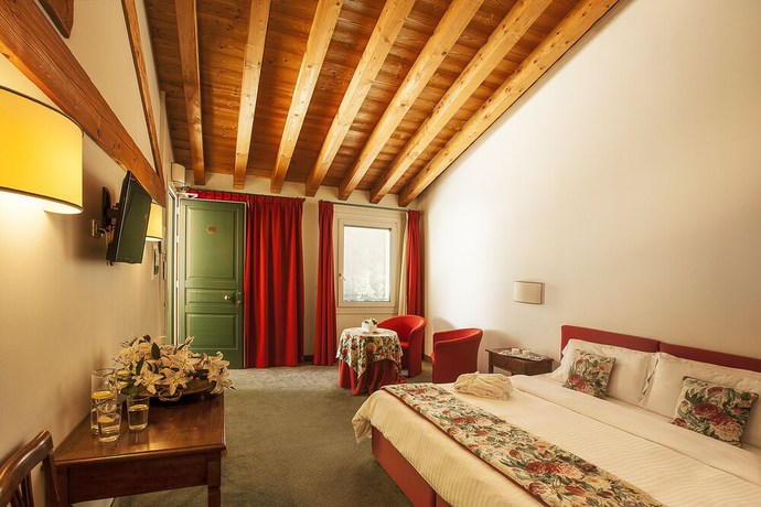 Imagen de la habitación del Hotel Albergo Al Moretto, Castelfranco Veneto. Foto 19