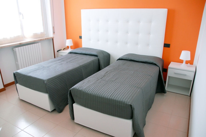 Imagen de la habitación del Hotel Albergo Al Sole, Castelnuovo del Garda. Foto 7