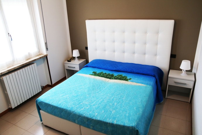Imagen de la habitación del Hotel Albergo Al Sole, Castelnuovo del Garda. Foto 9