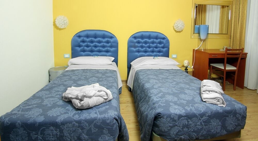 Imagen de la habitación del Hotel Albergo Al Viale. Foto 3