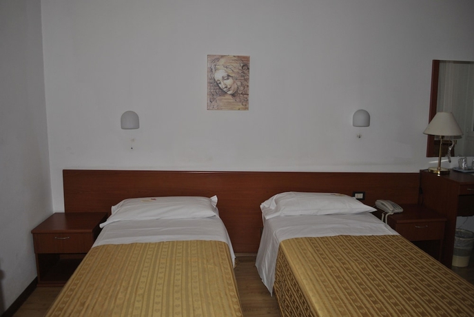 Imagen de la habitación del Hotel Albergo Al Viale. Foto 4