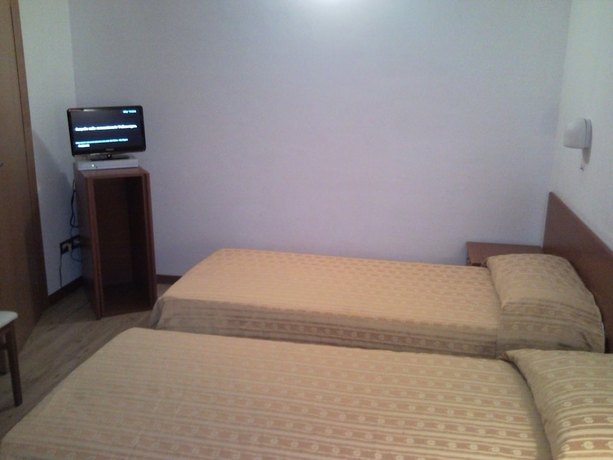 Imagen de la habitación del Hotel Albergo Al Viale. Foto 11