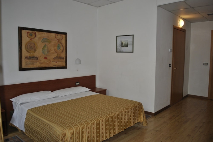 Imagen de la habitación del Hotel Albergo Al Viale. Foto 12