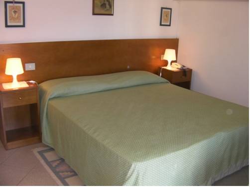 Imagen de la habitación del Hotel Albergo Alassio. Foto 5