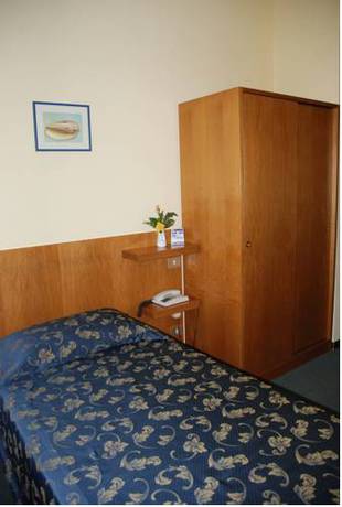 Imagen de la habitación del Hotel Albergo Alassio. Foto 12