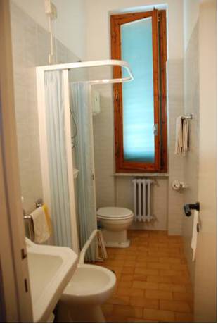 Imagen de la habitación del Hotel Albergo Alassio. Foto 13