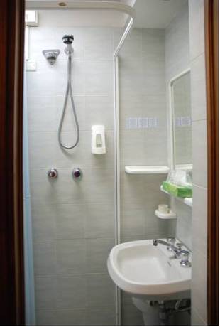 Imagen de la habitación del Hotel Albergo Alassio. Foto 14