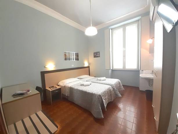 Imagen de la habitación del Hotel Albergo Alba. Foto 10
