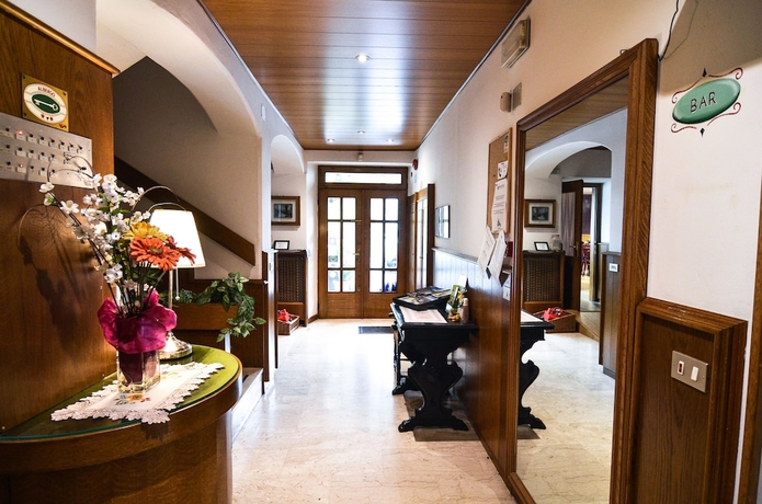 Imagen de los interiores del Hotel Albergo Alla Costa. Foto 19