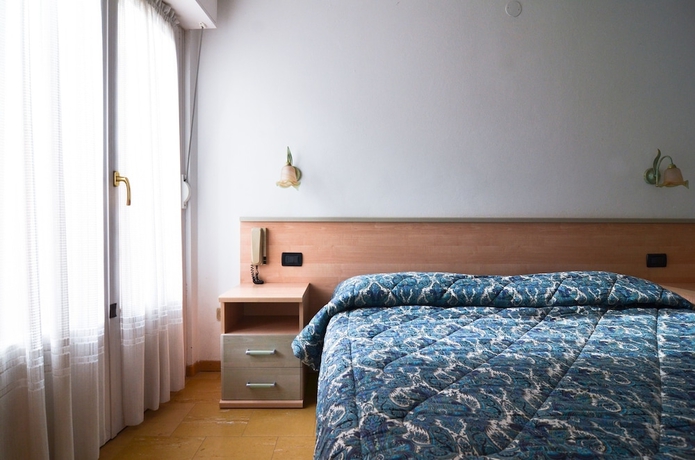 Imagen de la habitación del Hotel Albergo Alla Costa. Foto 10