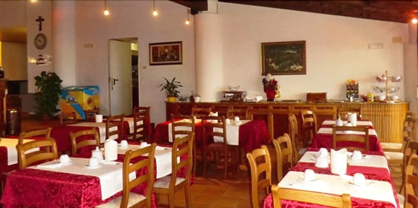 Imagen del bar/restaurante del Hotel Albergo Alla Pineta. Foto 3