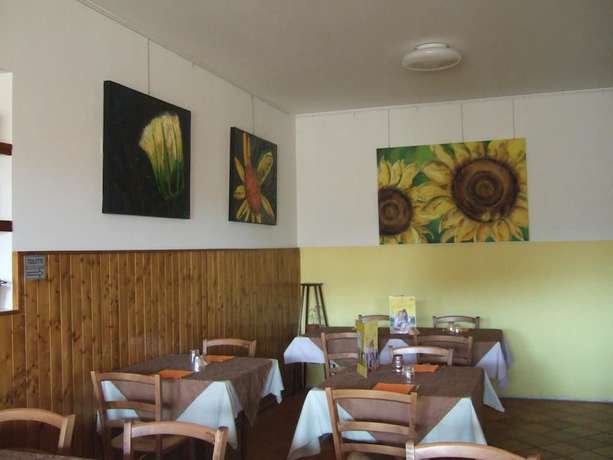 Imagen del bar/restaurante del Hotel Albergo Alla Posta, Vito d'Asio. Foto 4