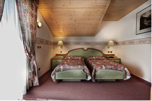 Imagen de la habitación del Hotel Albergo Alla Rosa. Foto 15