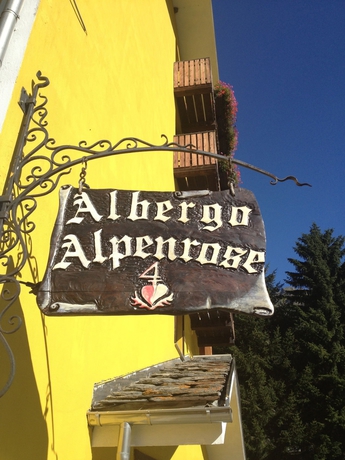 Imagen general del Hotel Albergo Alpenrose Skiandbike Mountain. Foto 1