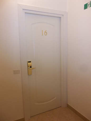 Imagen de los interiores del Hotel Albergo Amalfi Milano. Foto 15