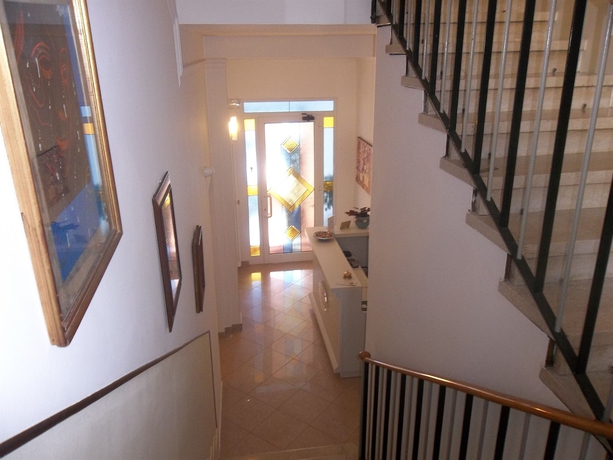 Imagen de los interiores del Hotel Albergo Amalfi Milano. Foto 16