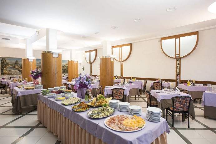 Imagen del bar/restaurante del Hotel Albergo Angiolino. Foto 3