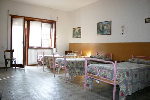 Imagen de la habitación del Hotel Albergo Anna, Aeropuerto de Roma-Ciampino. Foto 11