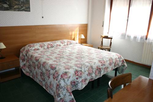 Imagen de la habitación del Hotel Albergo Anna, Aeropuerto de Roma-Ciampino. Foto 14