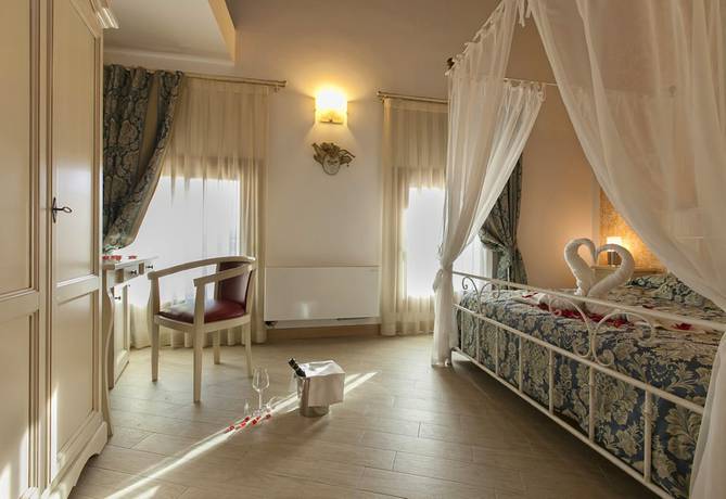 Imagen de la habitación del Hotel Albergo Antica Corte Marchesini. Foto 10