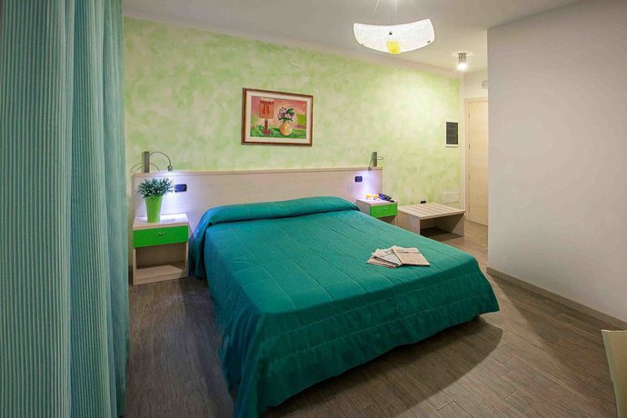 Imagen de la habitación del Hotel Albergo Antica Corte Marchesini. Foto 16