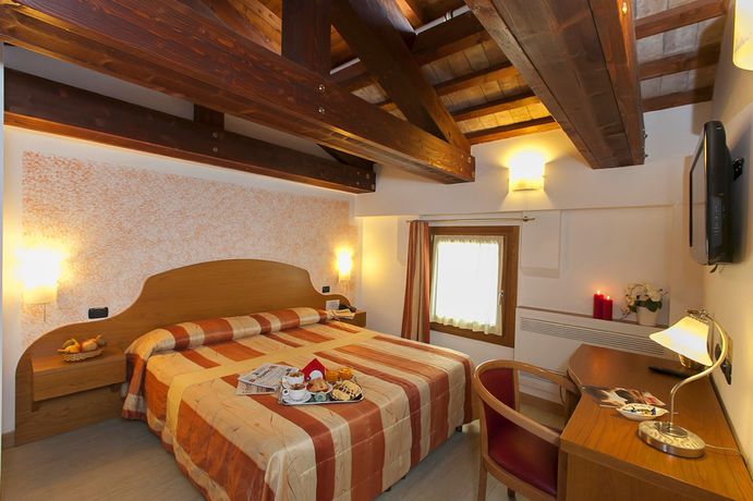 Imagen general del Hotel Albergo Antica Corte Marchesini. Foto 1