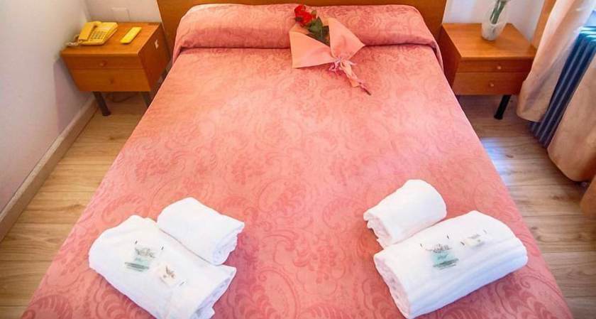 Imagen de la habitación del Hotel Albergo Antico Capon. Foto 3