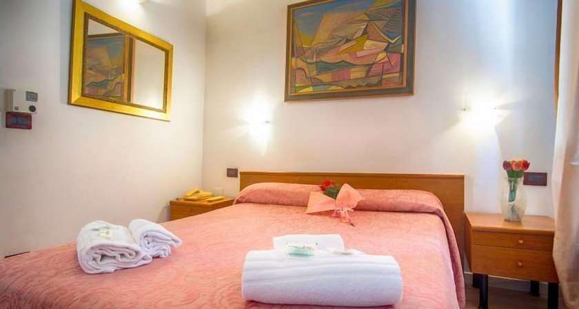 Imagen de la habitación del Hotel Albergo Antico Capon. Foto 14