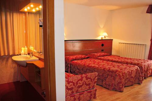 Imagen de la habitación del Hotel Albergo Aprica Garni. Foto 9