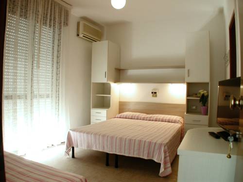 Imagen de la habitación del Hotel Albergo Aquila, Lido Di Jesolo. Foto 8