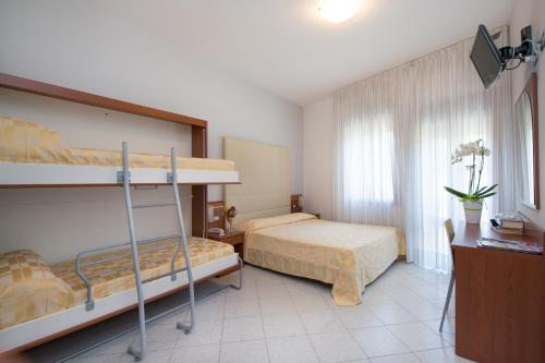 Imagen de la habitación del Hotel Albergo Arcobaleno. Foto 8