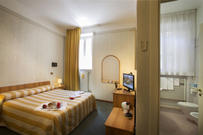 Imagen de la habitación del Hotel Albergo Arena. Foto 9
