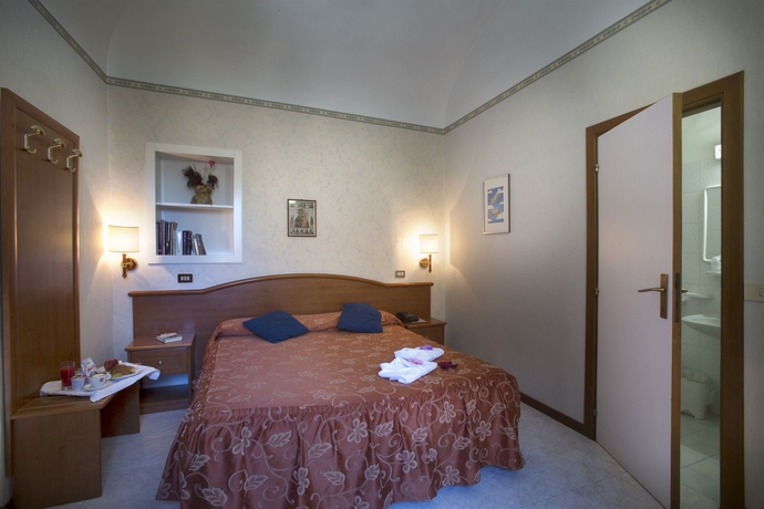 Imagen de la habitación del Hotel Albergo Arena. Foto 12