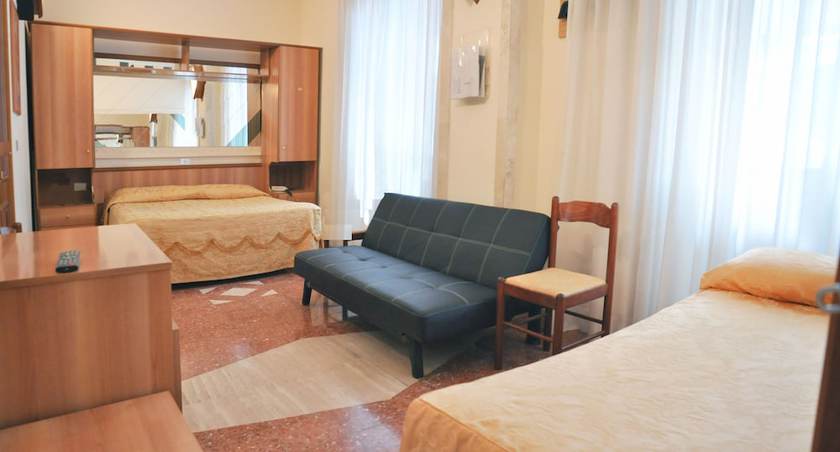 Imagen de la habitación del Hotel Albergo Argentina Srl. Foto 11