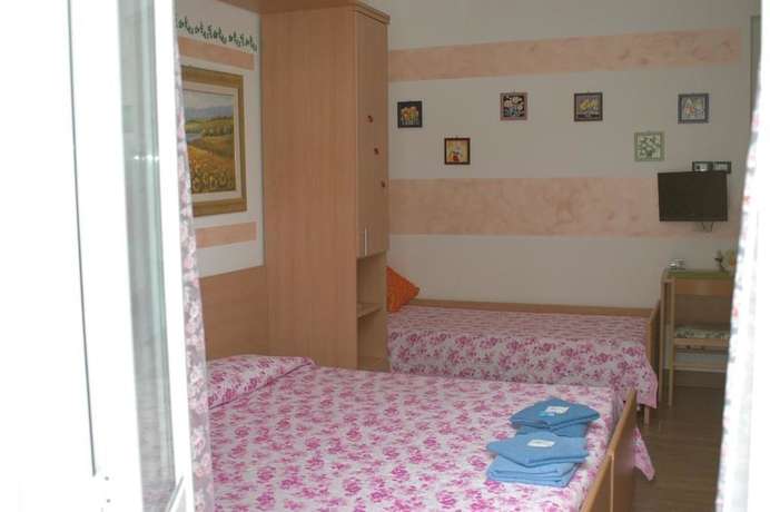 Imagen de la habitación del Hotel Albergo Astro. Foto 15