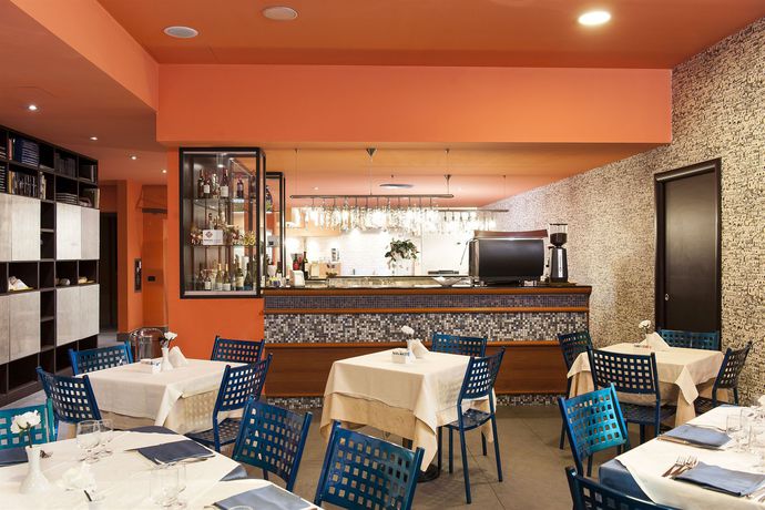 Imagen del bar/restaurante del Hotel Albergo Athenaeum. Foto 4