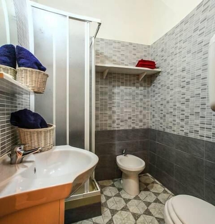 Imagen de la habitación del Hotel Albergo Aurora, CAGLIARI. Foto 8