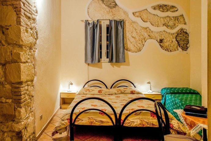 Imagen de la habitación del Hotel Albergo Aurora, CAGLIARI. Foto 10