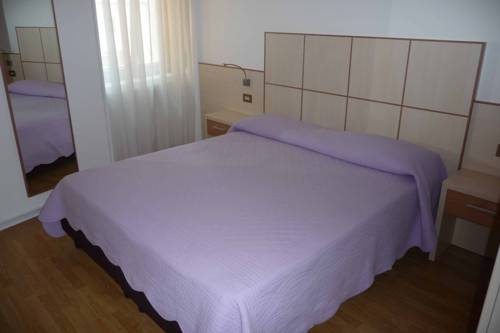 Imagen de la habitación del Hotel Albergo Aurora, Malcesine. Foto 5
