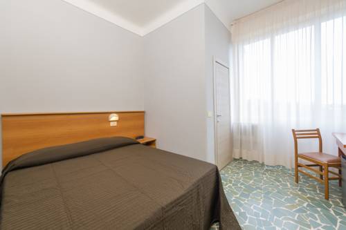Imagen de la habitación del Hotel Albergo Battelli. Foto 13