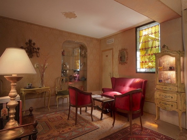 Imagen general del Hotel Albergo Bel Sito E Berlino. Foto 4