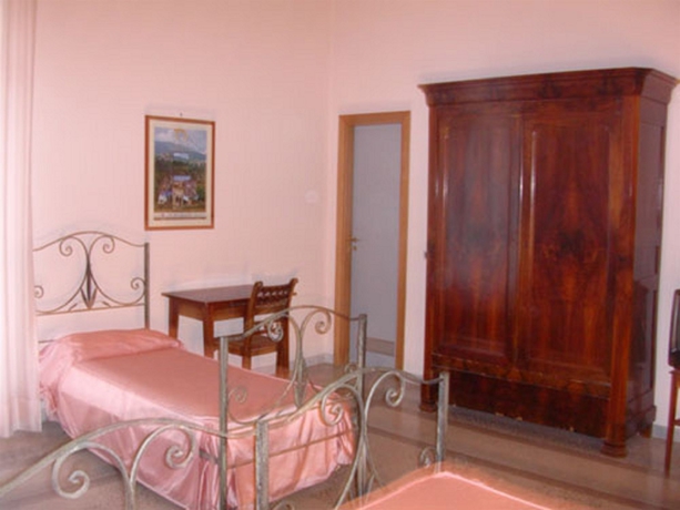 Imagen de la habitación del Hotel Albergo Bellavista, Latina. Foto 11