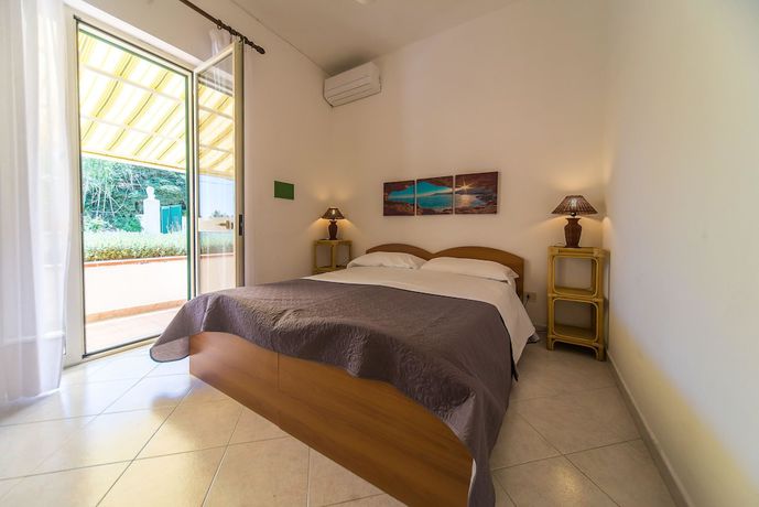 Imagen de la habitación del Hotel Albergo Belvedere, Ventotene. Foto 9